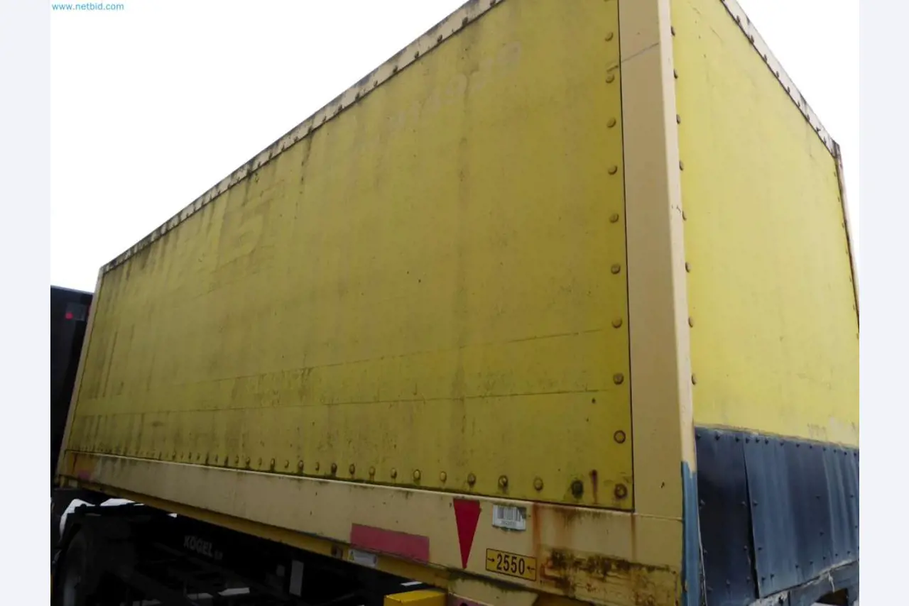 Liquidación de almacén de una empresa de servicios, vehículos, equipos de almacén-2