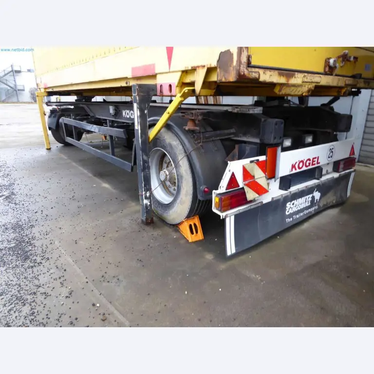 Liquidación de almacén de una empresa de servicios, vehículos, equipos de almacén-2