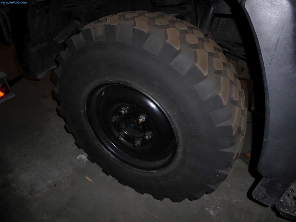 Liquidación de almacén de una empresa de servicios, vehículos, equipos de almacén-11