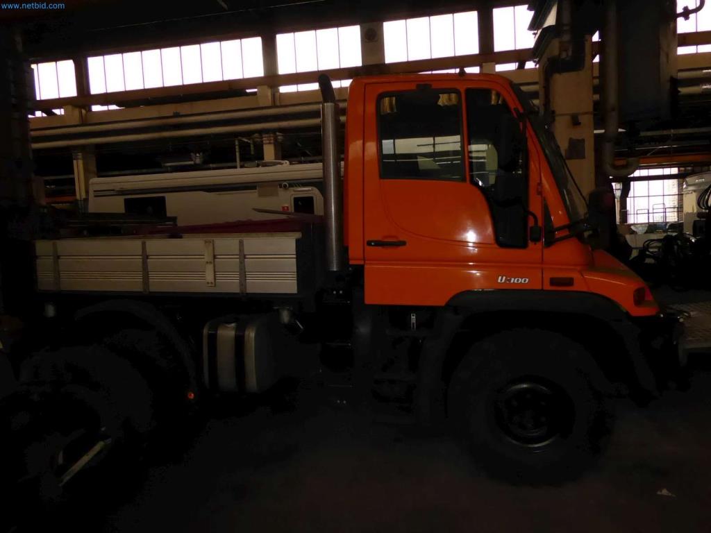 Liquidación de almacén de una empresa de servicios, vehículos, equipos de almacén-3