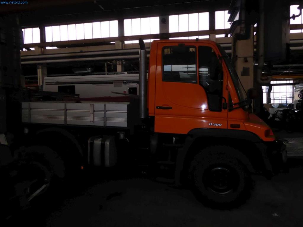 Liquidación de almacén de una empresa de servicios, vehículos, equipos de almacén-4