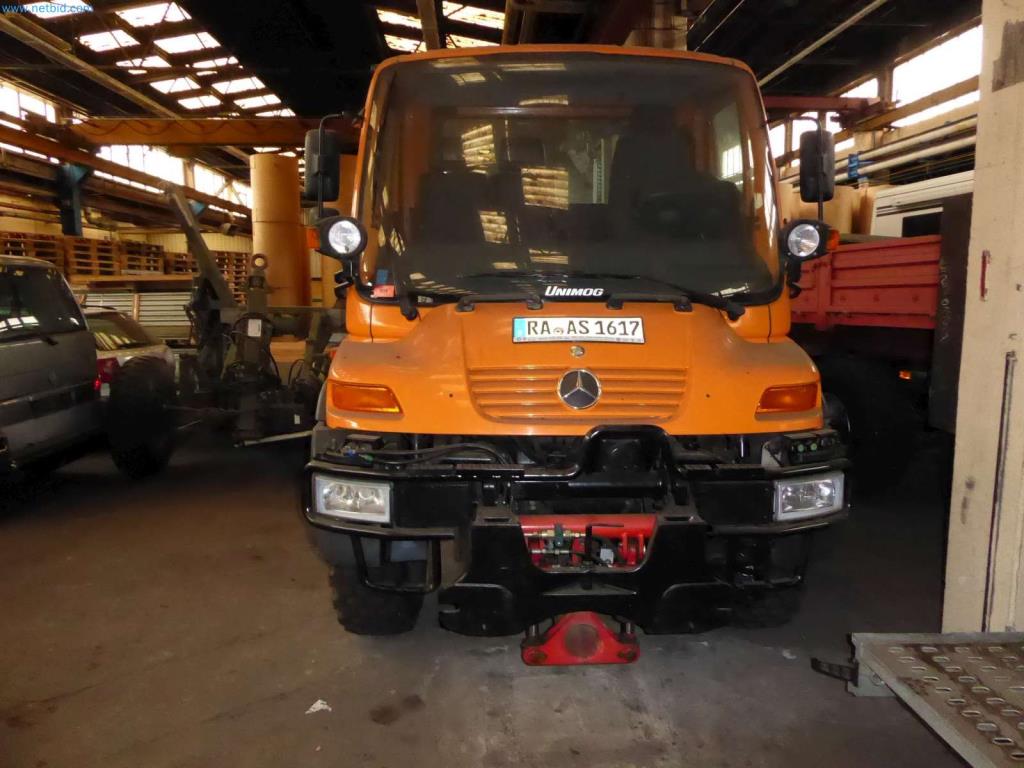 Liquidación de almacén de una empresa de servicios, vehículos, equipos de almacén-5