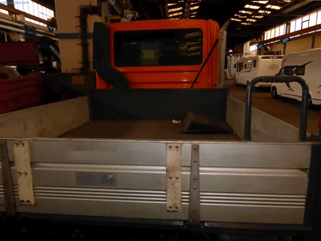 Liquidación de almacén de una empresa de servicios, vehículos, equipos de almacén-10