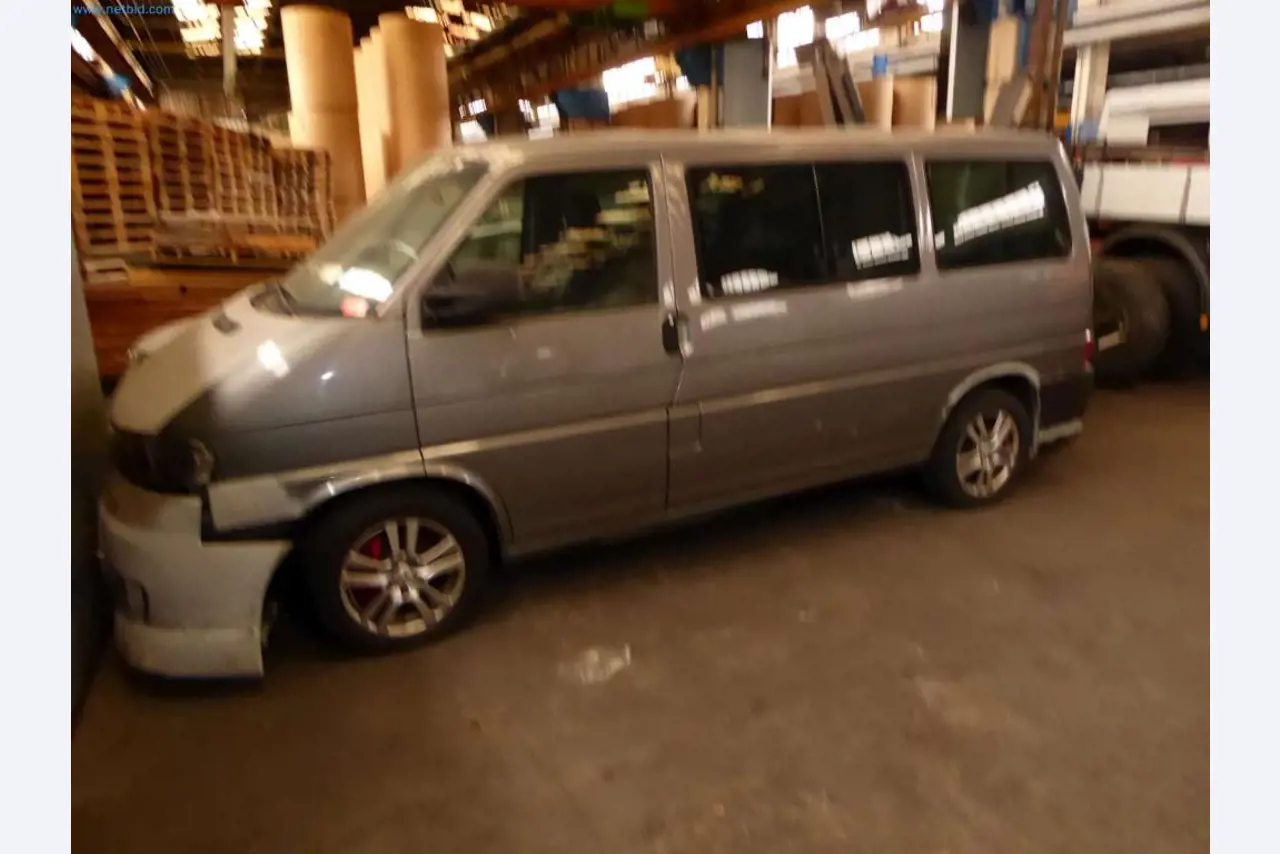 Liquidación de almacén de una empresa de servicios, vehículos, equipos de almacén-1