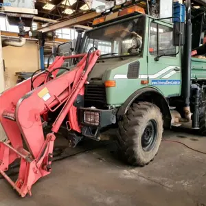 Lkw Mercedes-Benz Unimog