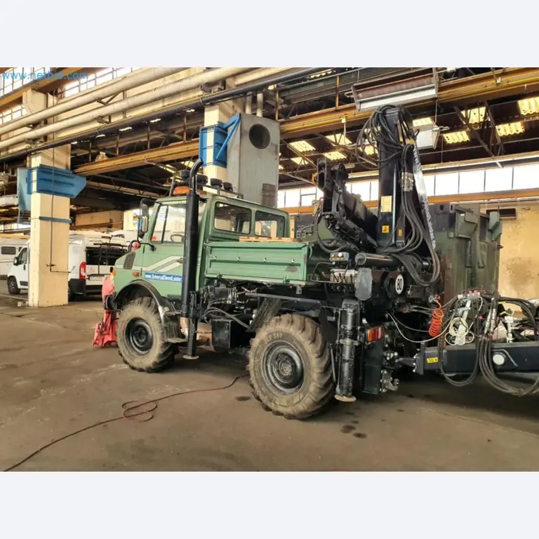 Liquidación de almacén de una empresa de servicios, vehículos, equipos de almacén-3