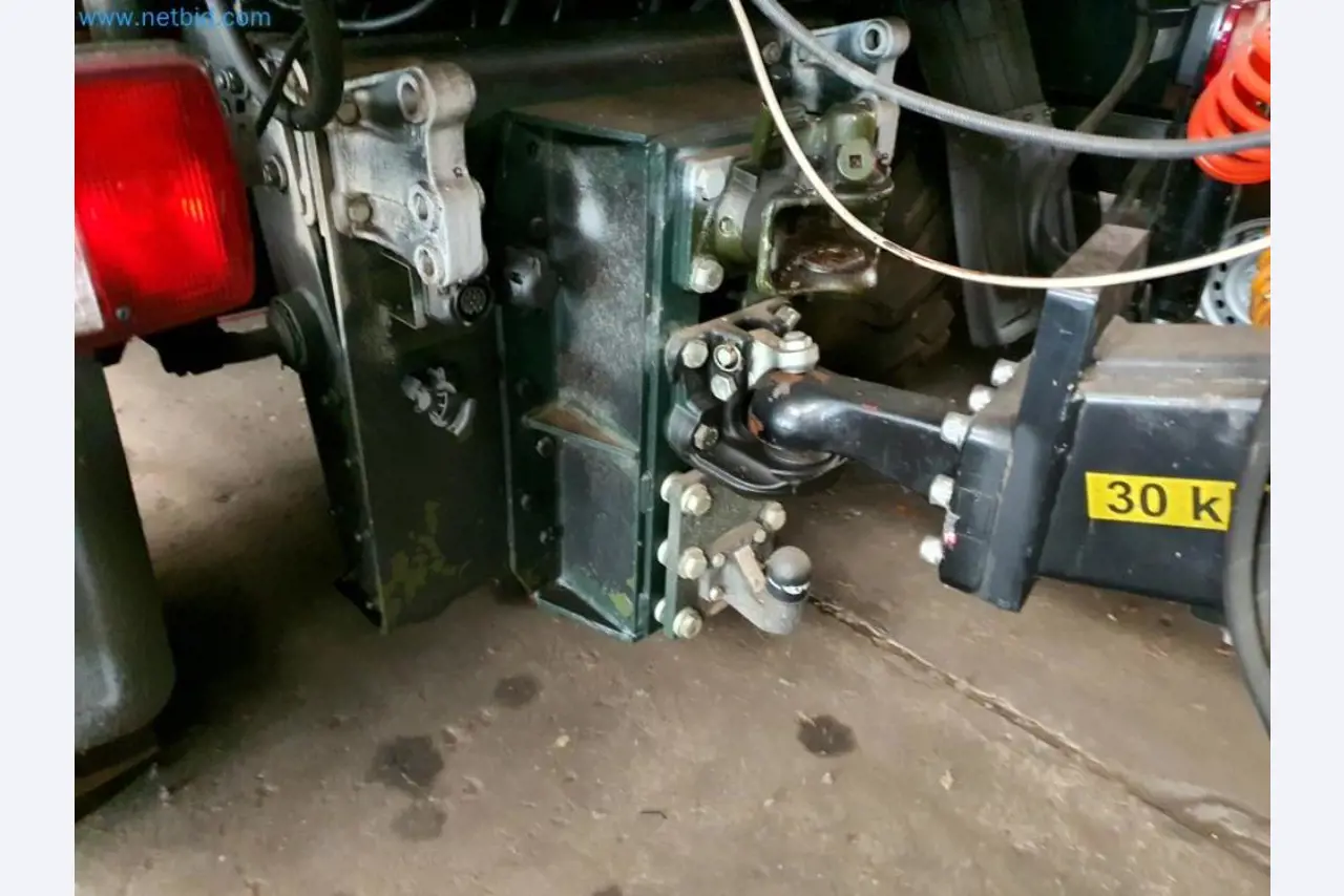 Liquidación de almacén de una empresa de servicios, vehículos, equipos de almacén-6