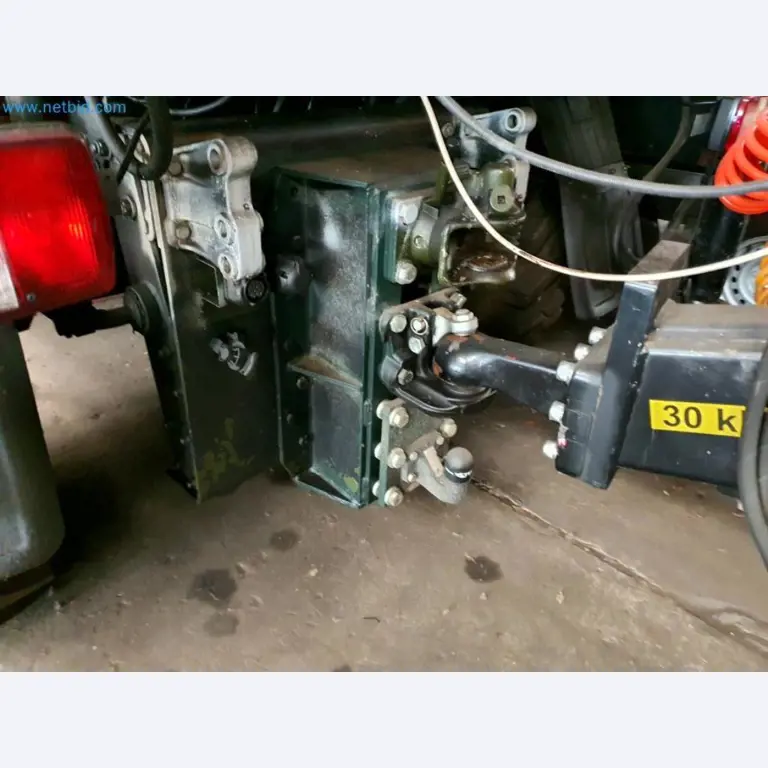 Liquidación de almacén de una empresa de servicios, vehículos, equipos de almacén-6