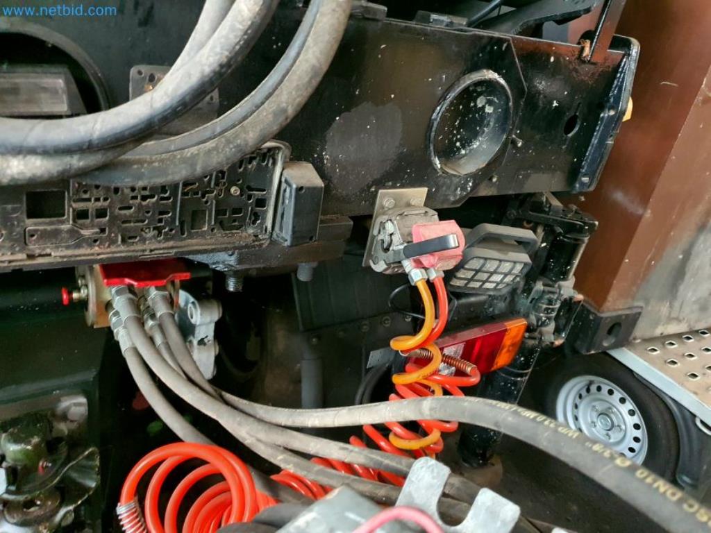 Lagerauflösung eines Dienstleistungsbetriebes, Fahrzeuge, Lagereinrichtung-8