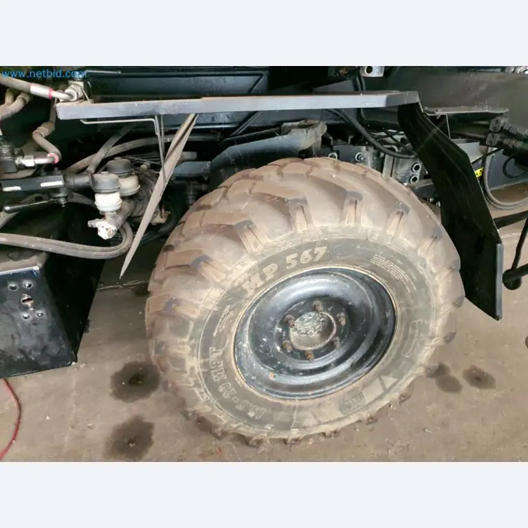 Liquidación de almacén de una empresa de servicios, vehículos, equipos de almacén-15