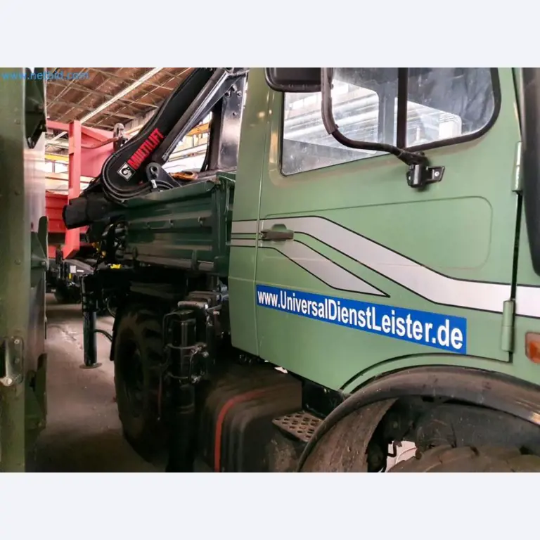 Liquidación de almacén de una empresa de servicios, vehículos, equipos de almacén-24