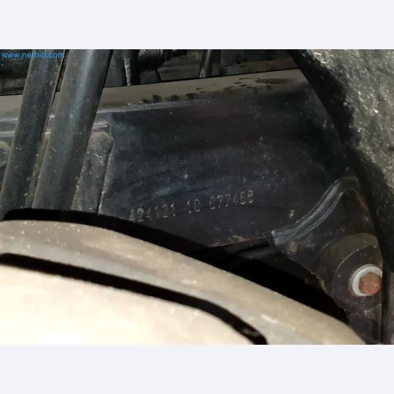 Liquidación de almacén de una empresa de servicios, vehículos, equipos de almacén-34