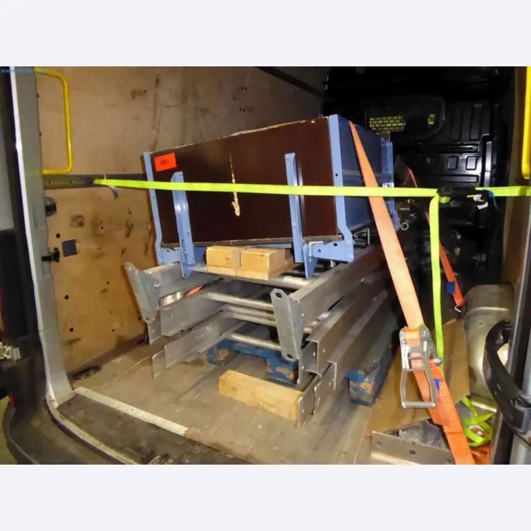 Likwidacja magazynu firmy usługowej, pojazdy, wyposażenie magazynu-3