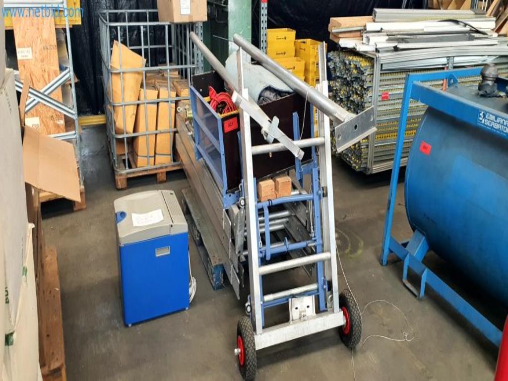 Likwidacja magazynu firmy usługowej, pojazdy, wyposażenie magazynu-1