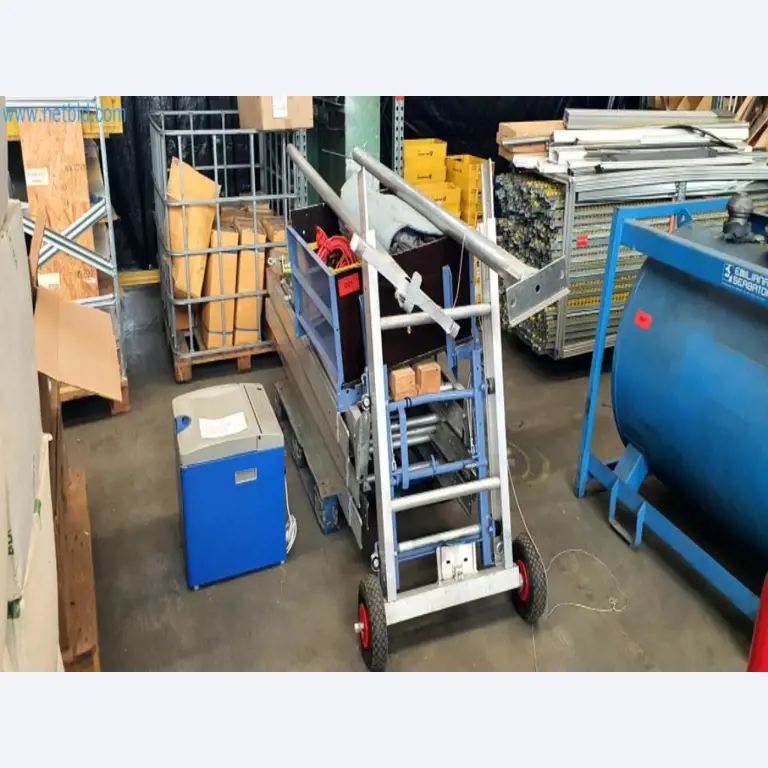 Likwidacja magazynu firmy usługowej, pojazdy, wyposażenie magazynu-1