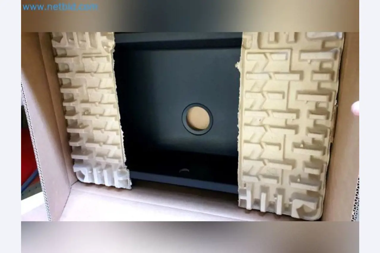 Magazijnliquidatie van een dienstverlenend bedrijf, voertuigen, magazijnuitrusting-5