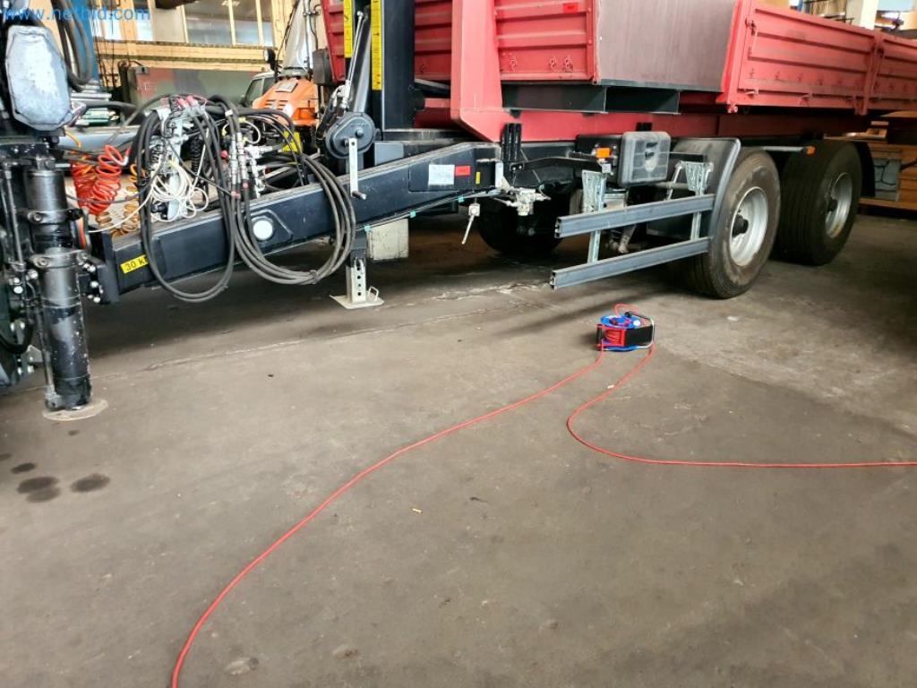 Lagerauflösung eines Dienstleistungsbetriebes, Fahrzeuge, Lagereinrichtung-9