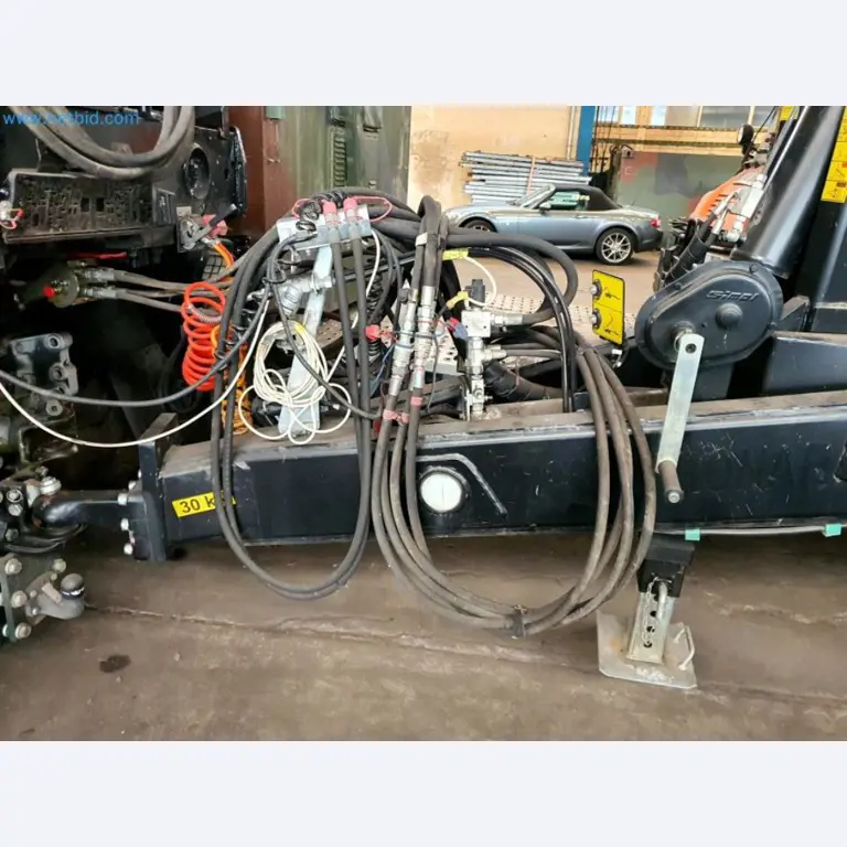 Liquidación de almacén de una empresa de servicios, vehículos, equipos de almacén-10