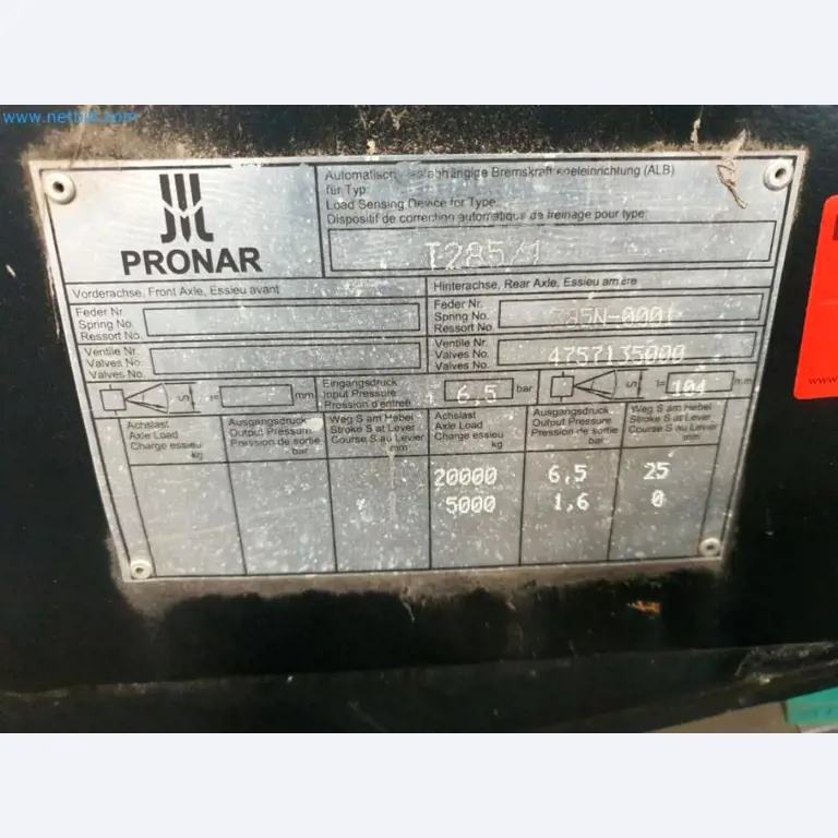 Liquidación de almacén de una empresa de servicios, vehículos, equipos de almacén-11