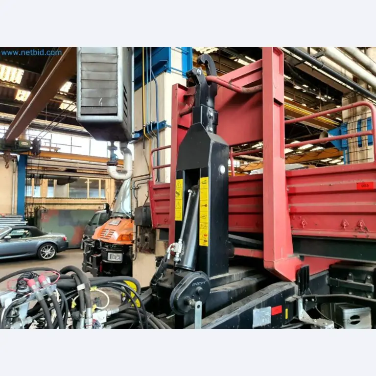 Liquidación de almacén de una empresa de servicios, vehículos, equipos de almacén-12