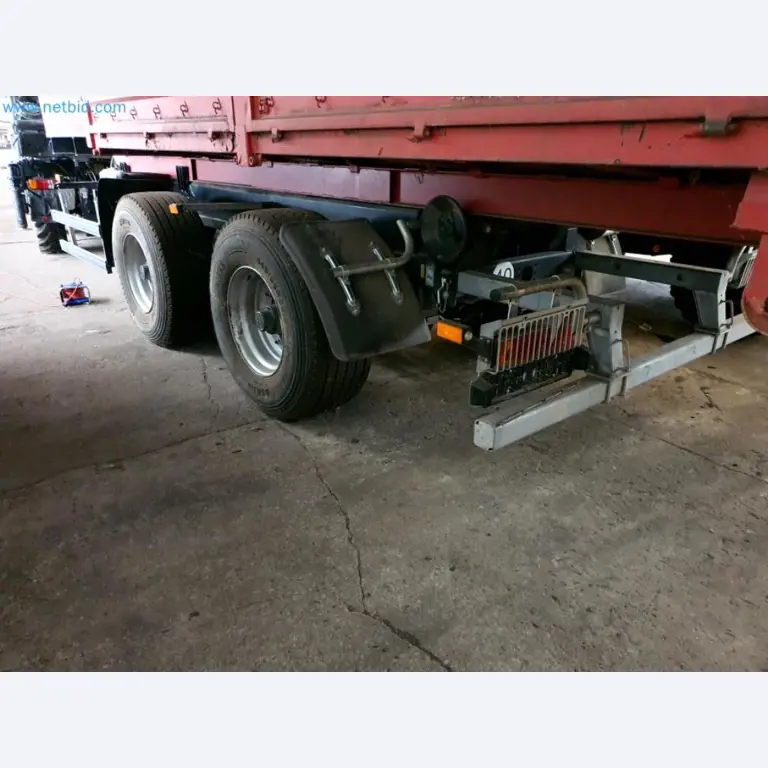 Liquidación de almacén de una empresa de servicios, vehículos, equipos de almacén-15