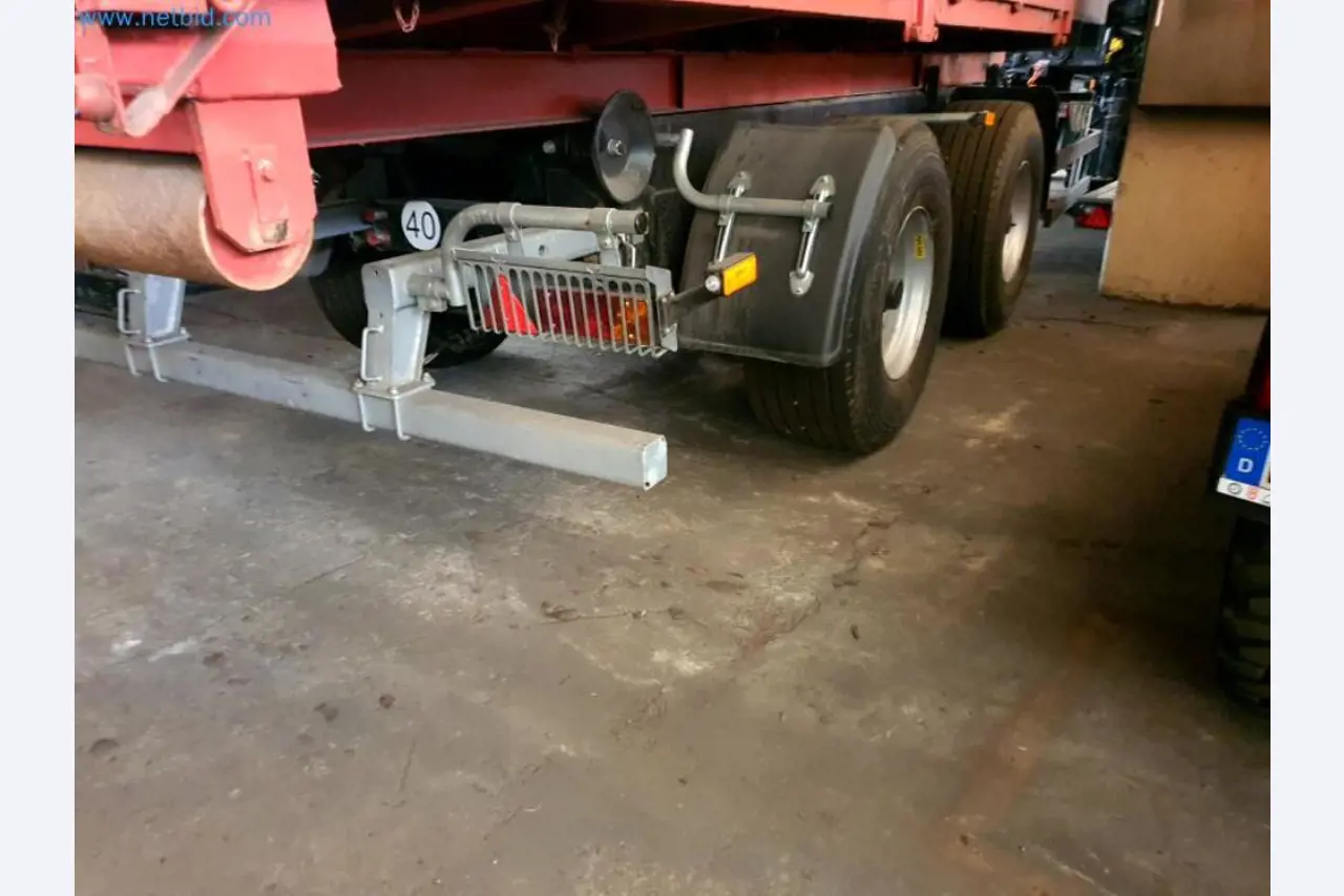 Liquidación de almacén de una empresa de servicios, vehículos, equipos de almacén-17