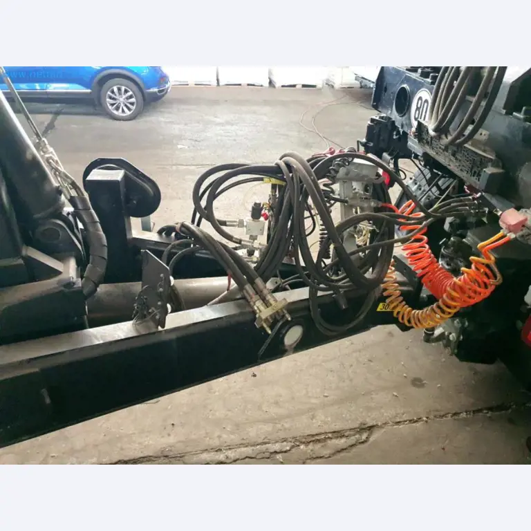 Liquidación de almacén de una empresa de servicios, vehículos, equipos de almacén-20