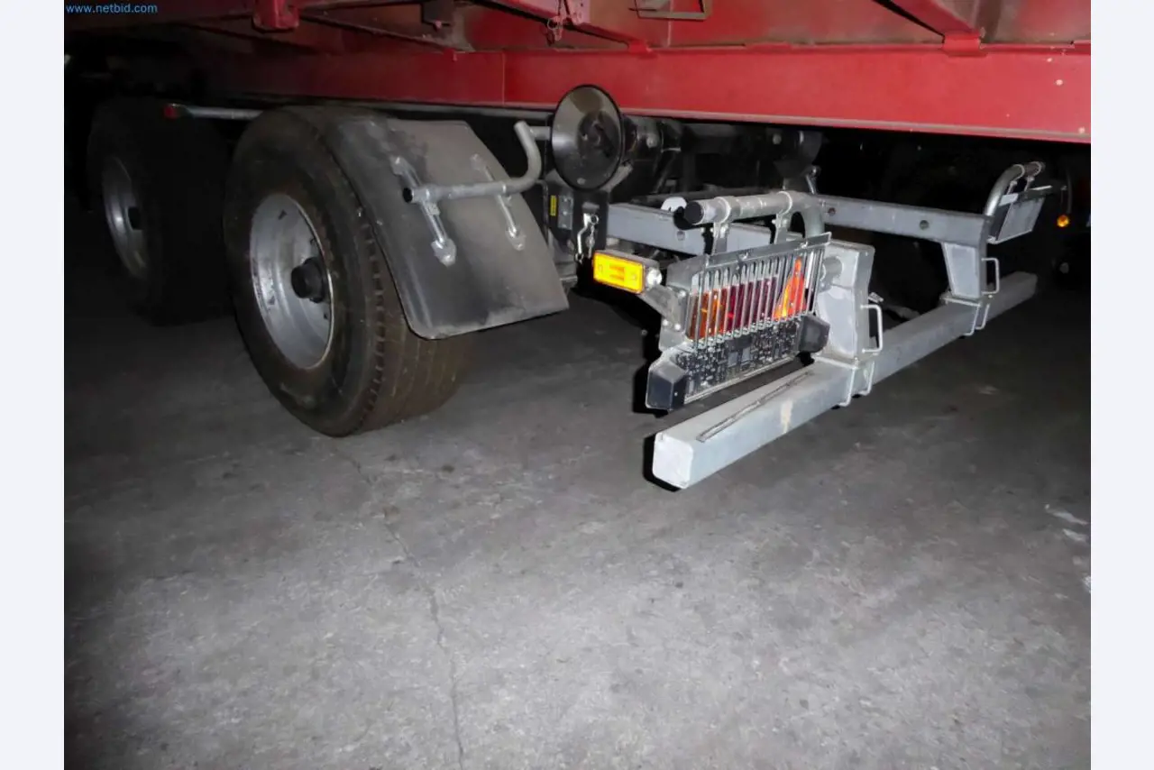 Liquidación de almacén de una empresa de servicios, vehículos, equipos de almacén-4