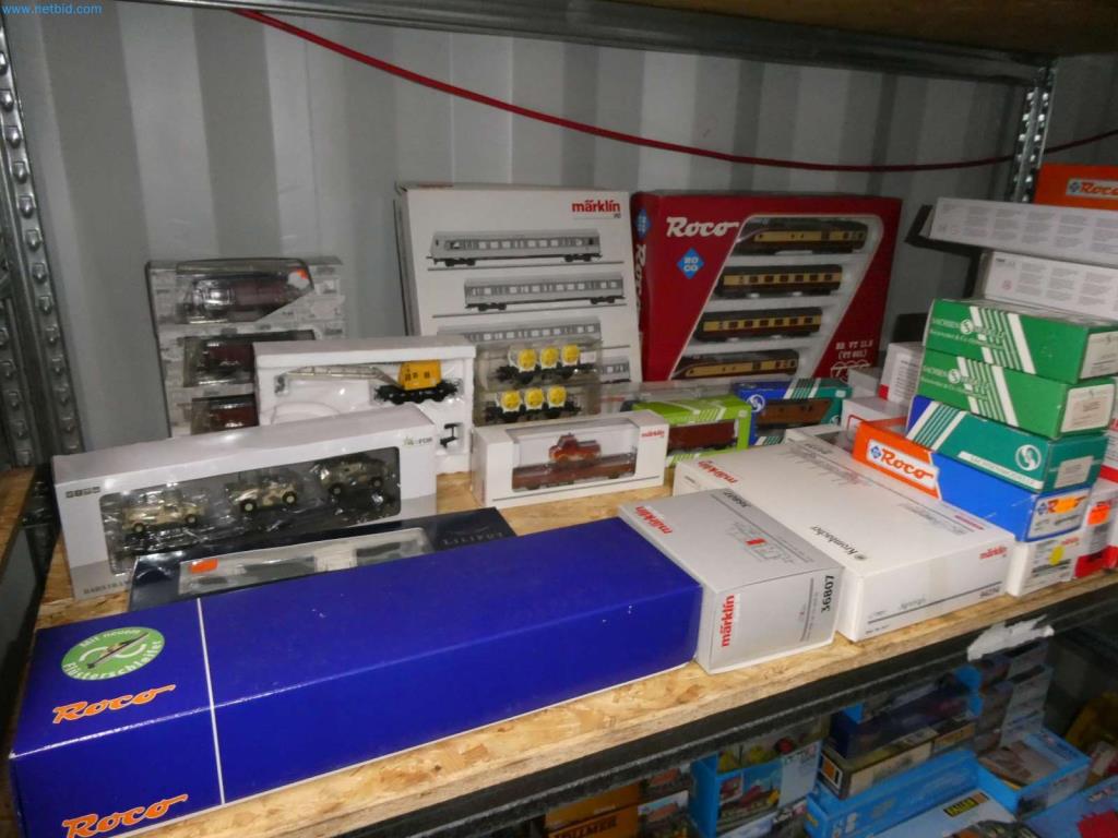 Liquidación de almacén de una empresa de servicios, vehículos, equipos de almacén-2