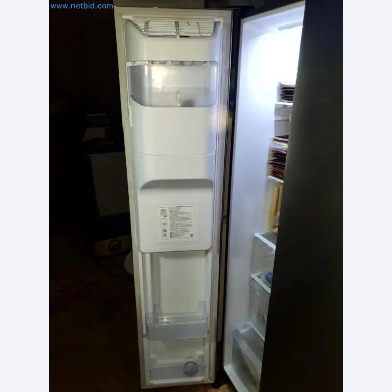 Magazijnliquidatie van een dienstverlenend bedrijf, voertuigen, magazijnuitrusting-7