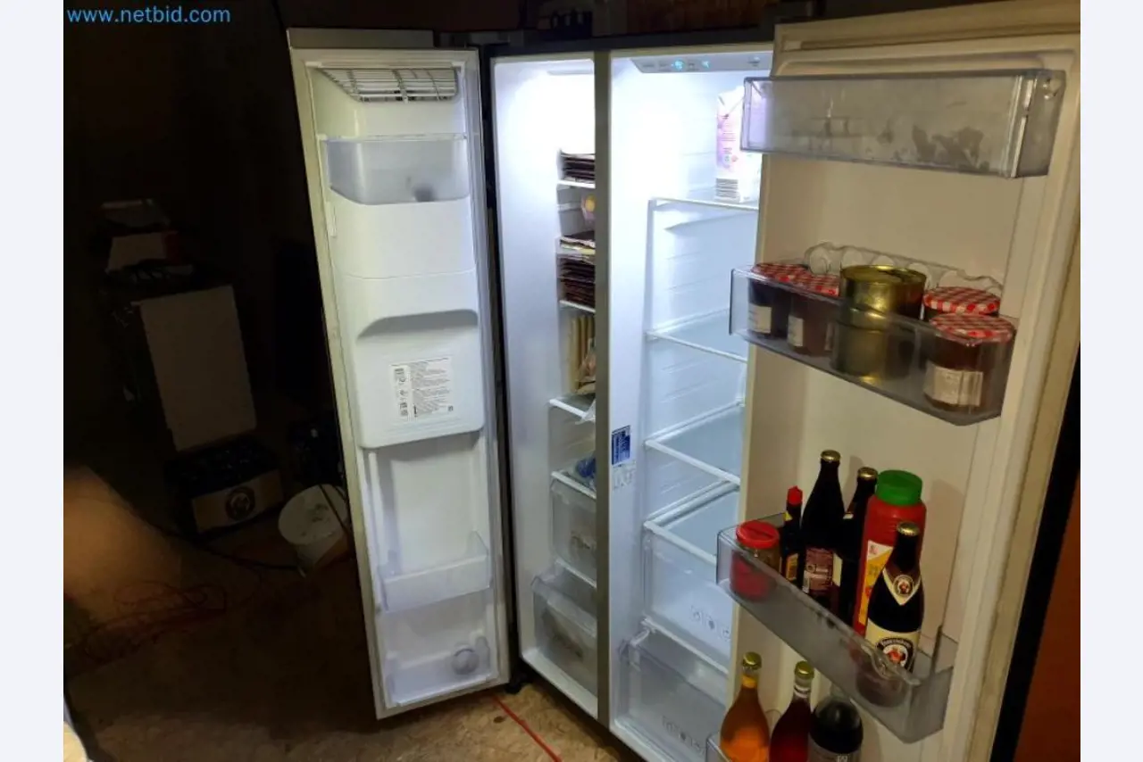 Magazijnliquidatie van een dienstverlenend bedrijf, voertuigen, magazijnuitrusting-8