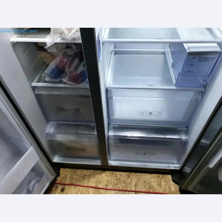 Magazijnliquidatie van een dienstverlenend bedrijf, voertuigen, magazijnuitrusting-9