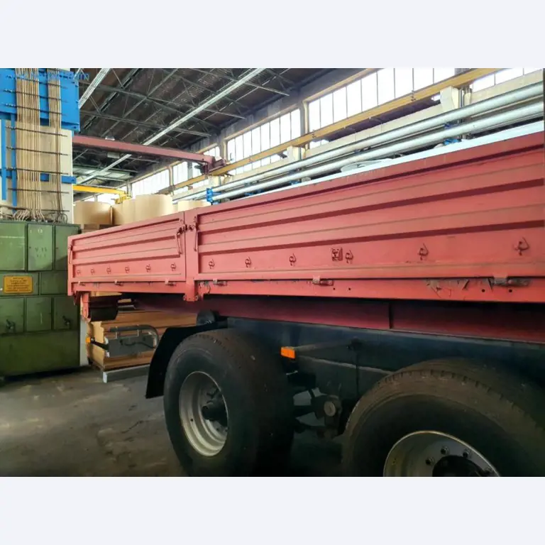 Likwidacja magazynu firmy usługowej, pojazdy, wyposażenie magazynu-7