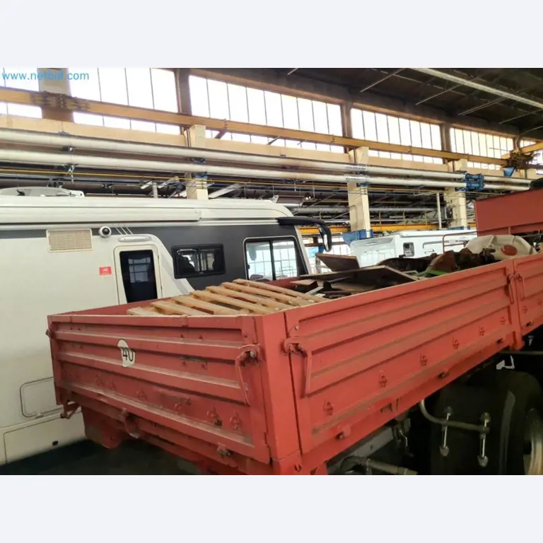 Likwidacja magazynu firmy usługowej, pojazdy, wyposażenie magazynu-5