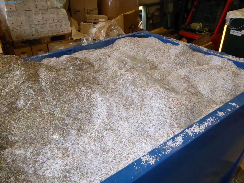 Lagerauflösung eines Dienstleistungsbetriebes, Fahrzeuge, Lagereinrichtung-4