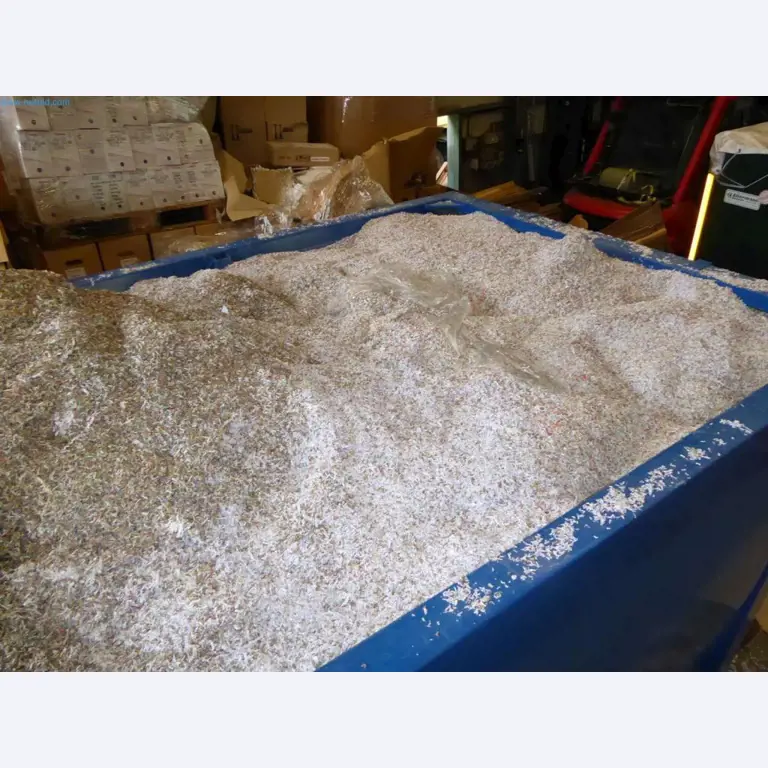 Liquidación de almacén de una empresa de servicios, vehículos, equipos de almacén-4