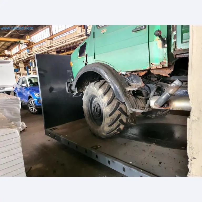 Lagerauflösung eines Dienstleistungsbetriebes, Fahrzeuge, Lagereinrichtung-10