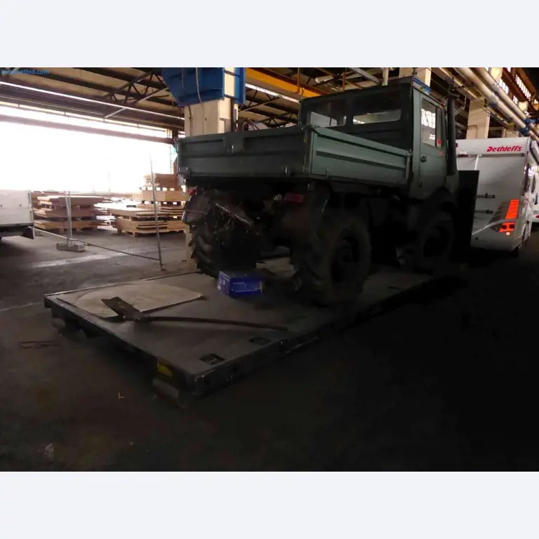 Lagerauflösung eines Dienstleistungsbetriebes, Fahrzeuge, Lagereinrichtung-4