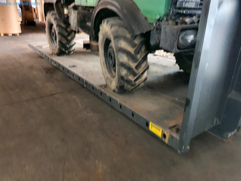 Liquidación de almacén de una empresa de servicios, vehículos, equipos de almacén-7