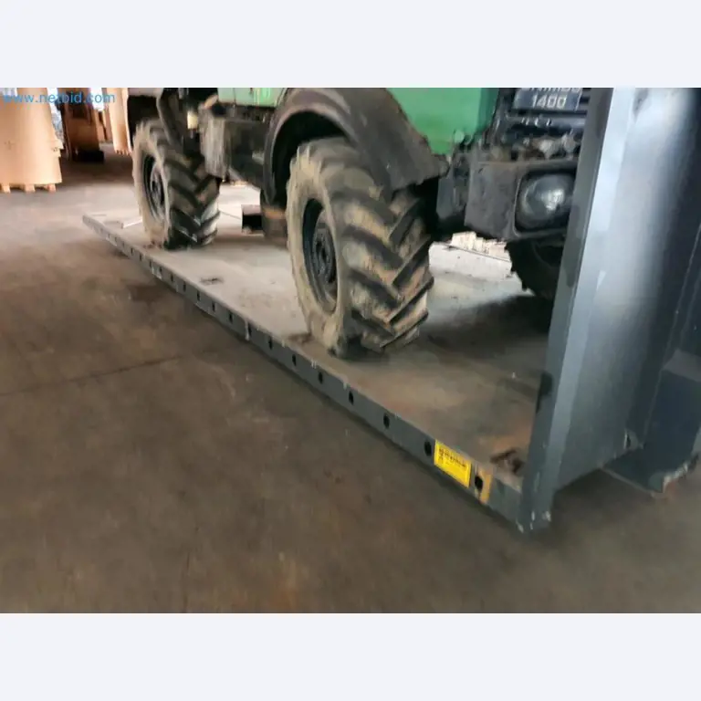 Lagerauflösung eines Dienstleistungsbetriebes, Fahrzeuge, Lagereinrichtung-7