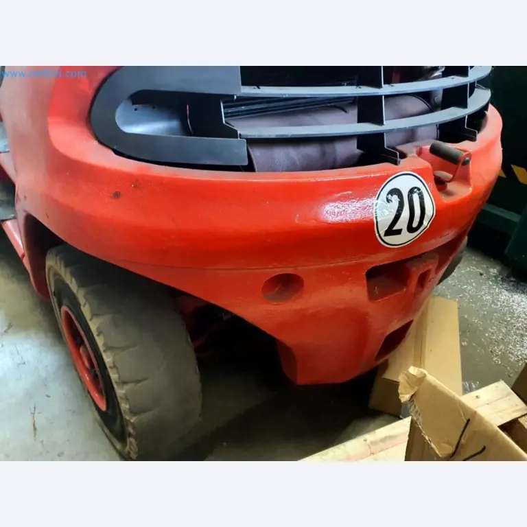 Liquidación de almacén de una empresa de servicios, vehículos, equipos de almacén-10