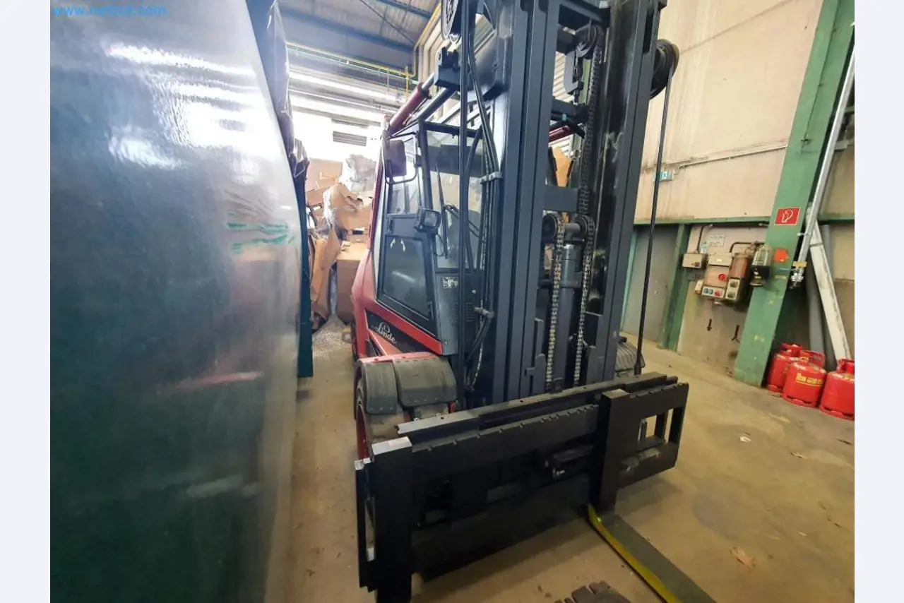 Liquidación de almacén de una empresa de servicios, vehículos, equipos de almacén-15