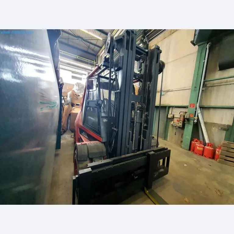 Liquidación de almacén de una empresa de servicios, vehículos, equipos de almacén-16