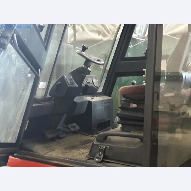 Liquidación de almacén de una empresa de servicios, vehículos, equipos de almacén-18