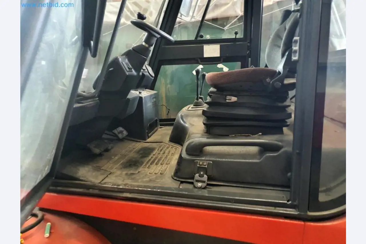 Liquidación de almacén de una empresa de servicios, vehículos, equipos de almacén-19