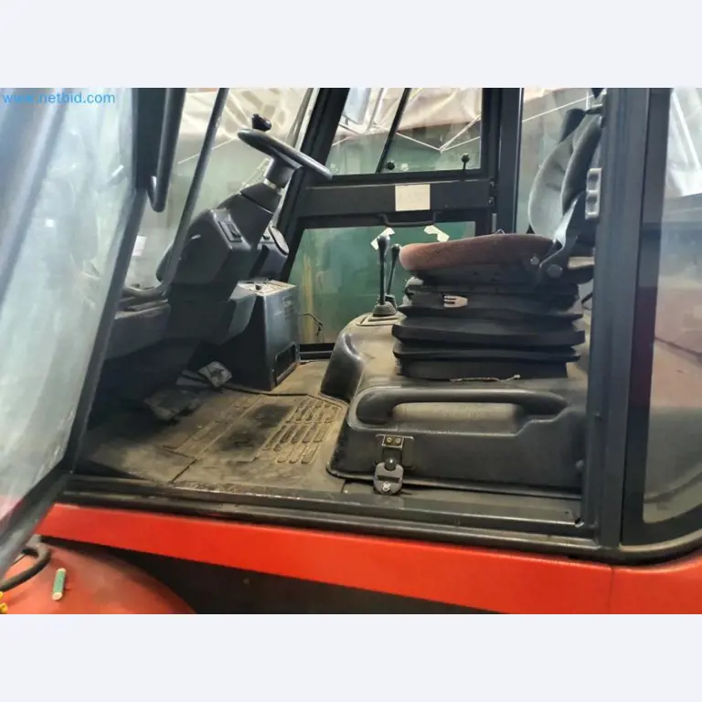 Liquidación de almacén de una empresa de servicios, vehículos, equipos de almacén-19