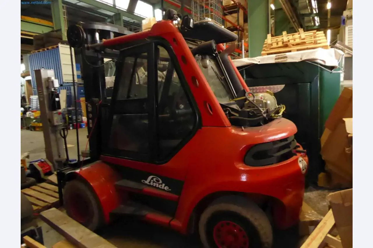 Liquidación de almacén de una empresa de servicios, vehículos, equipos de almacén-2