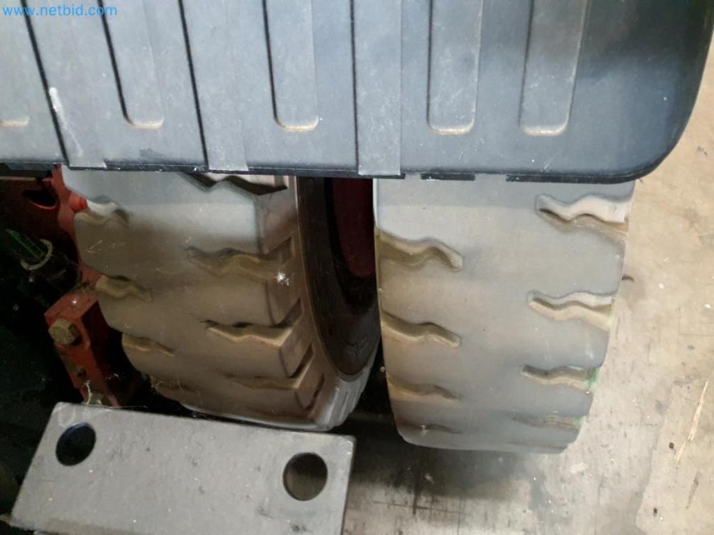 Liquidación de almacén de una empresa de servicios, vehículos, equipos de almacén-24