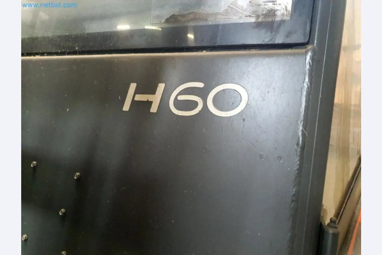 Liquidación de almacén de una empresa de servicios, vehículos, equipos de almacén-28