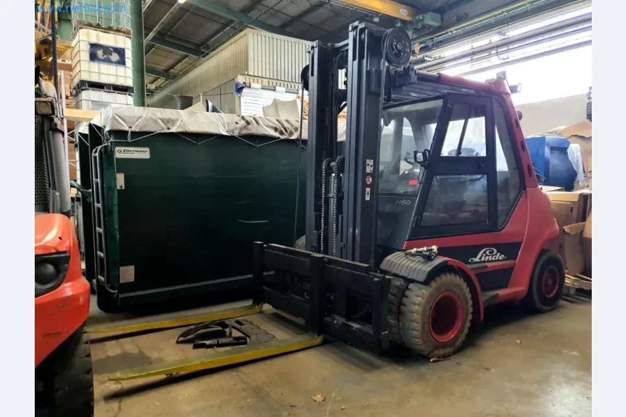 Liquidación de almacén de una empresa de servicios, vehículos, equipos de almacén-6